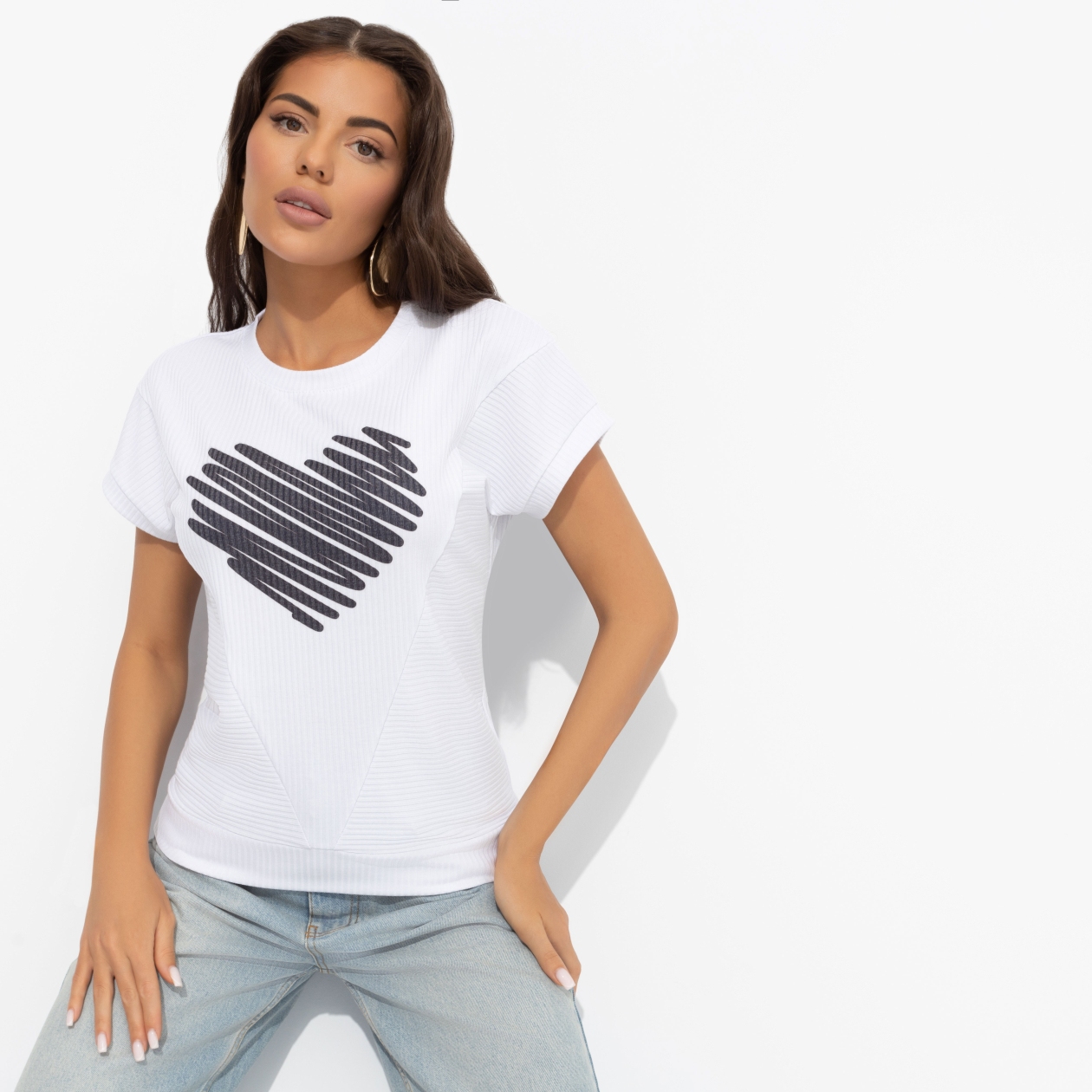 Футболка Красота без фильтров. Состав: 65% п/э, 30% вискоза, 5% спандекс