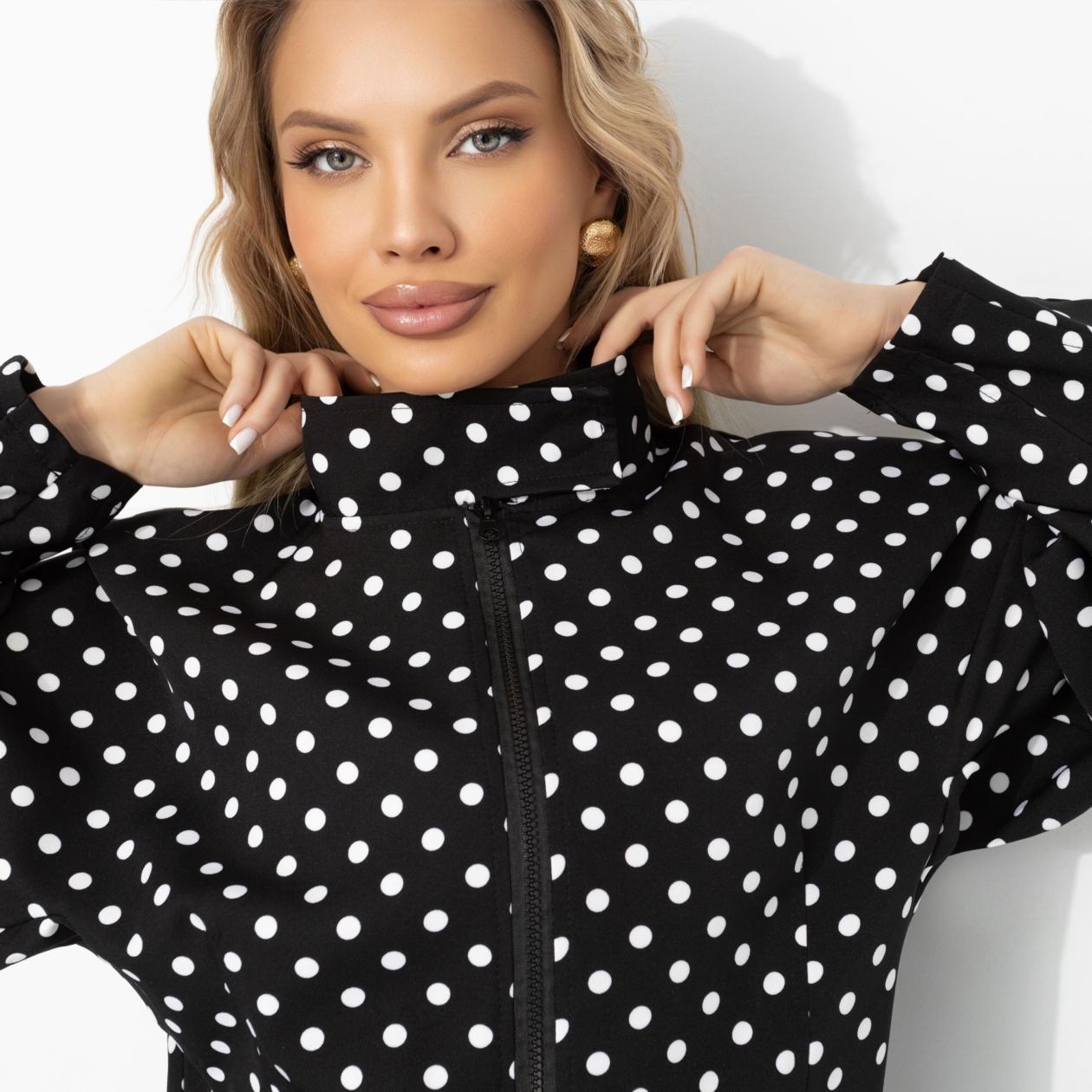 Жакет Сильная сторона (блэк). Состав: 65% п/э, 30% вискоза, 5% эластан