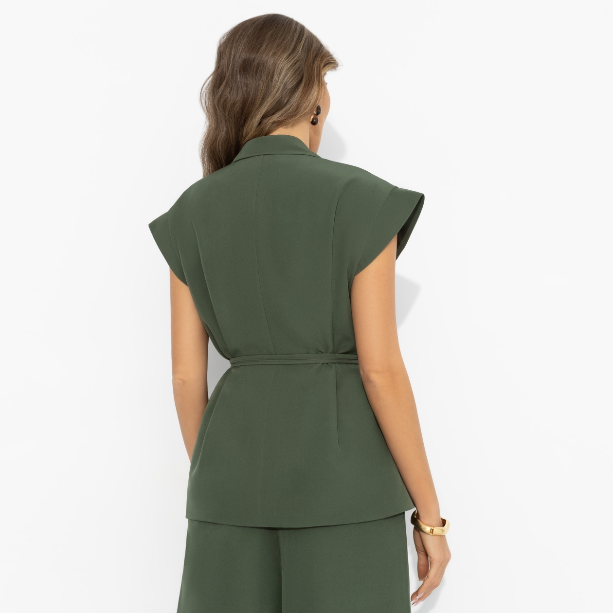 Слишком модно (зелёный). Состав: 60% полиэстер, 37% вискоза, 3% спандекс