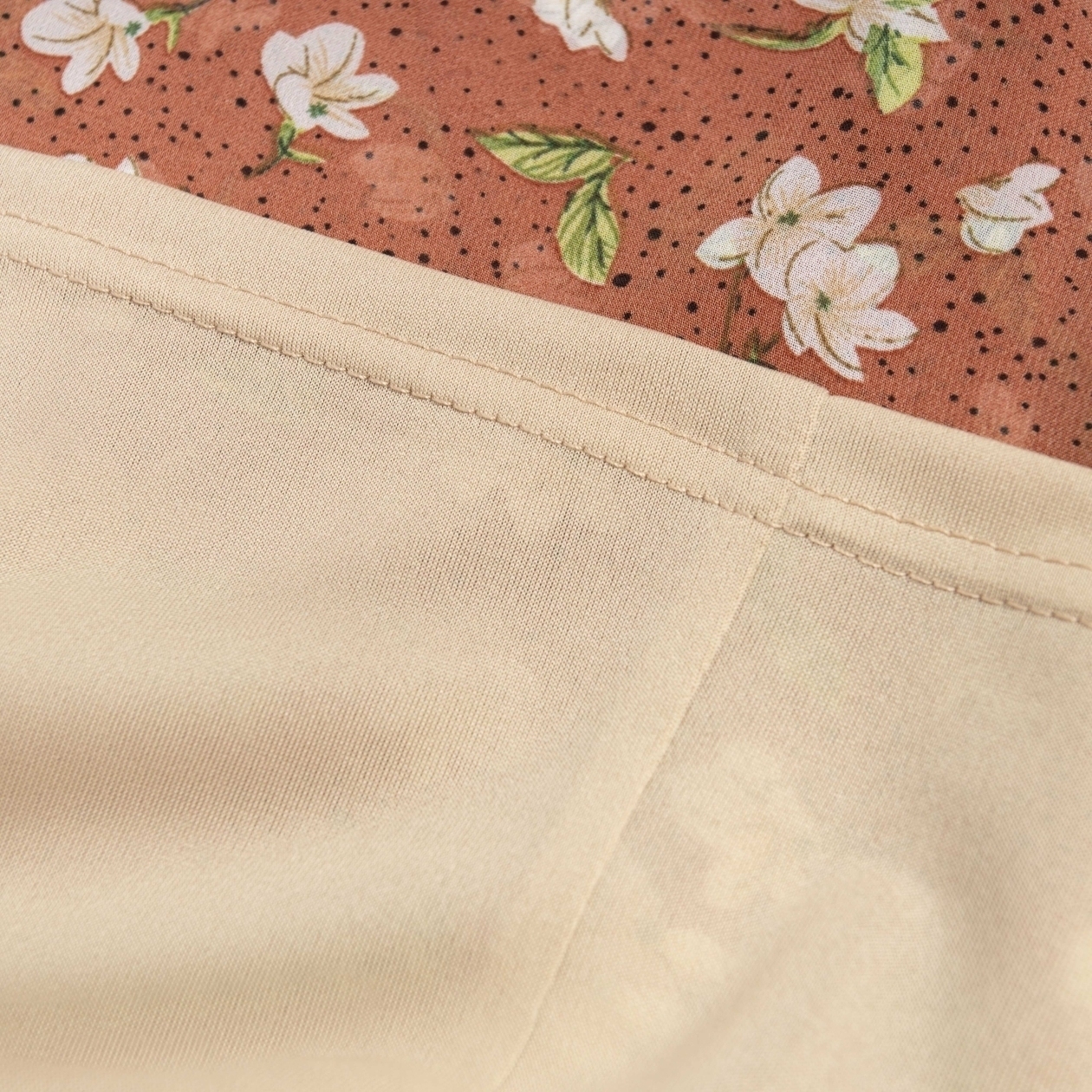 Платье Для восхищенных взглядов (brown). Состав: 98% п/э, 2% спандекс