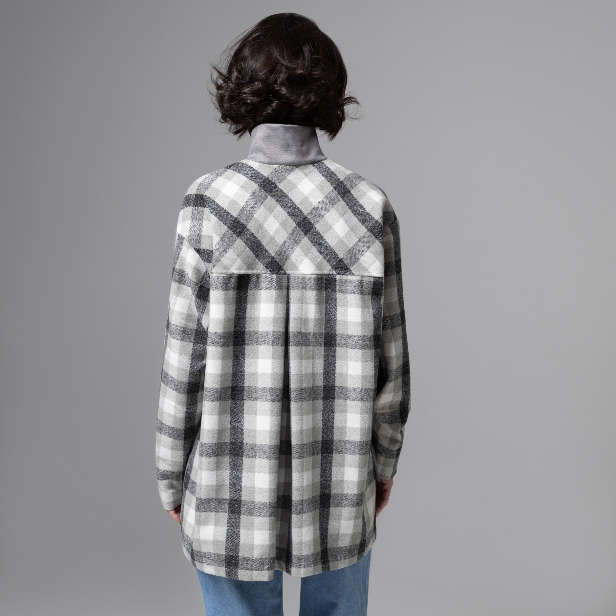 Путешествие начинается (пасмурное небо). Состав: 65% п/э, 30% вискоза, 5% спандекс