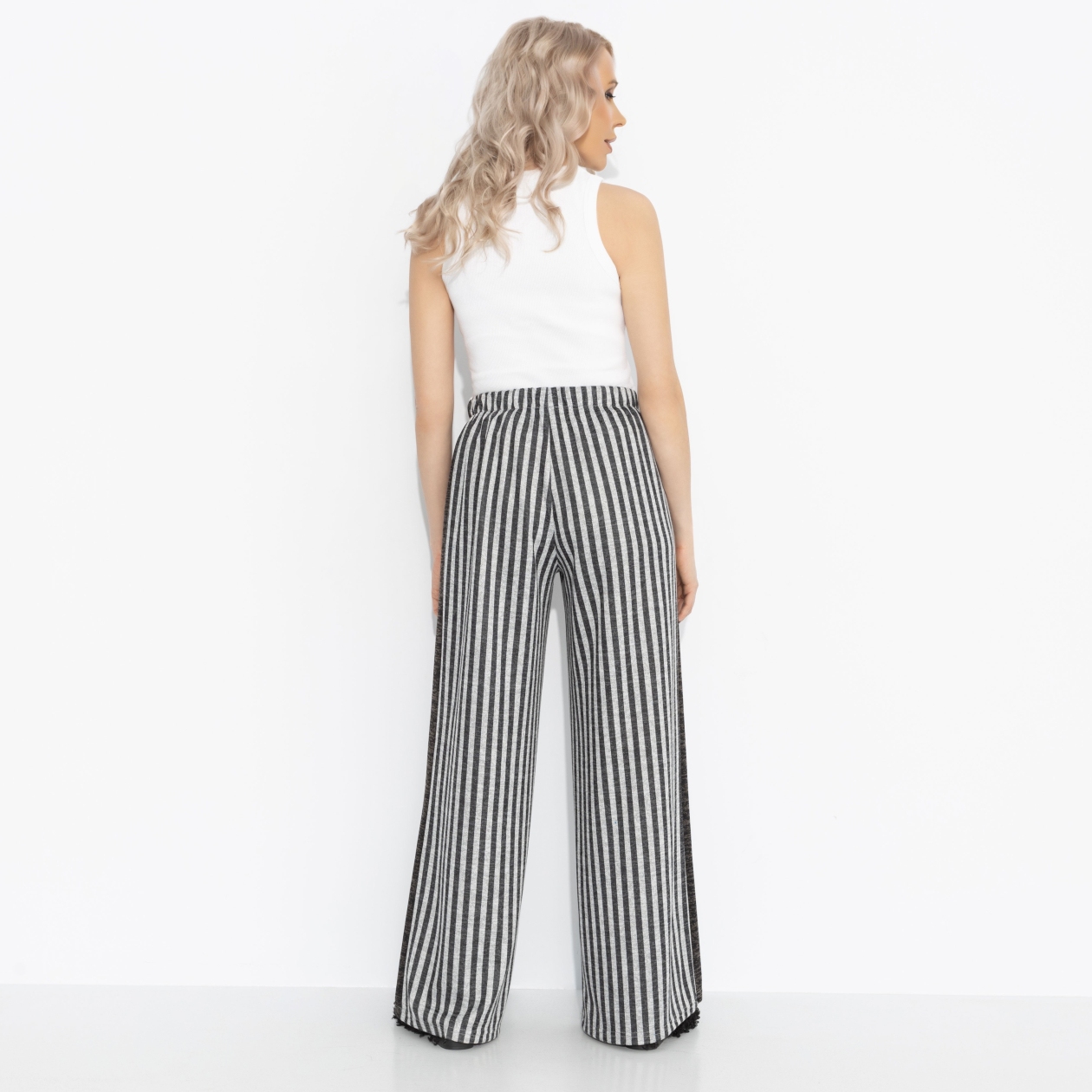 Брюки Расслабленный день (люкс). Состав: 65% полиэстер, 30% вискоза, 5% спандекс