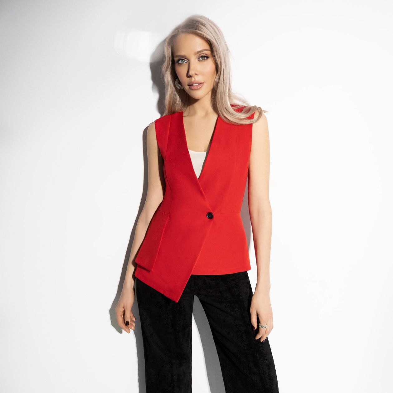 Стильный лидер (энергия и страсть). Состав: 60% п/э, 37% вискоза, 3% спандекс