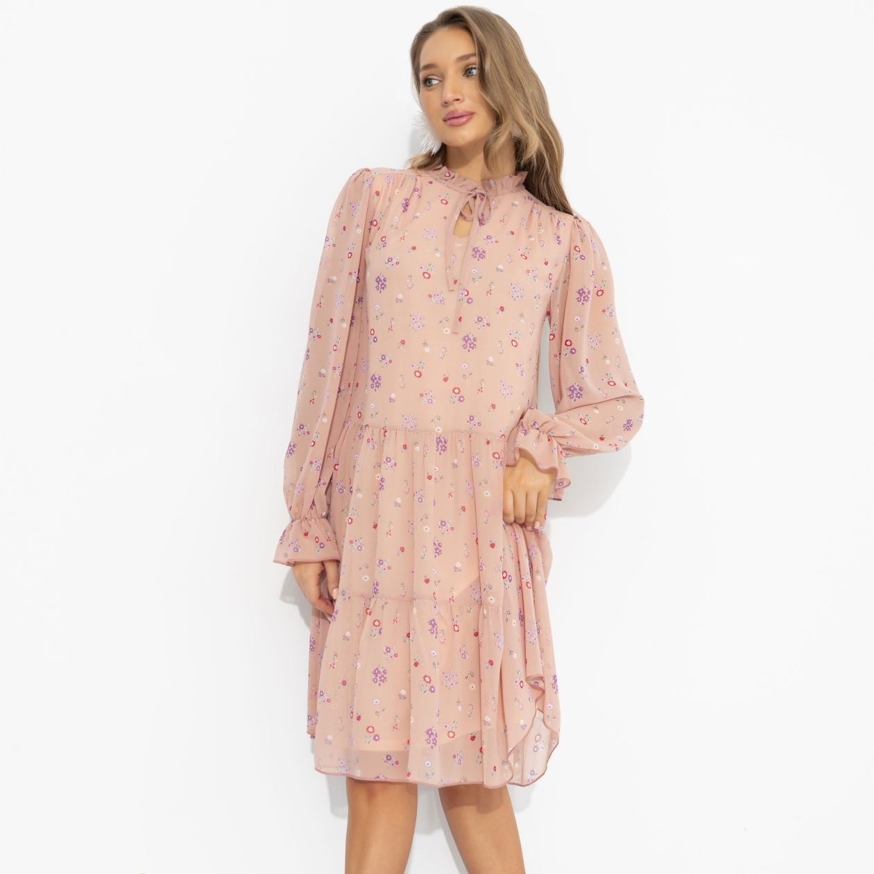 Поразительно красива (романтика). Состав: 98% п/э, 2% спандекс