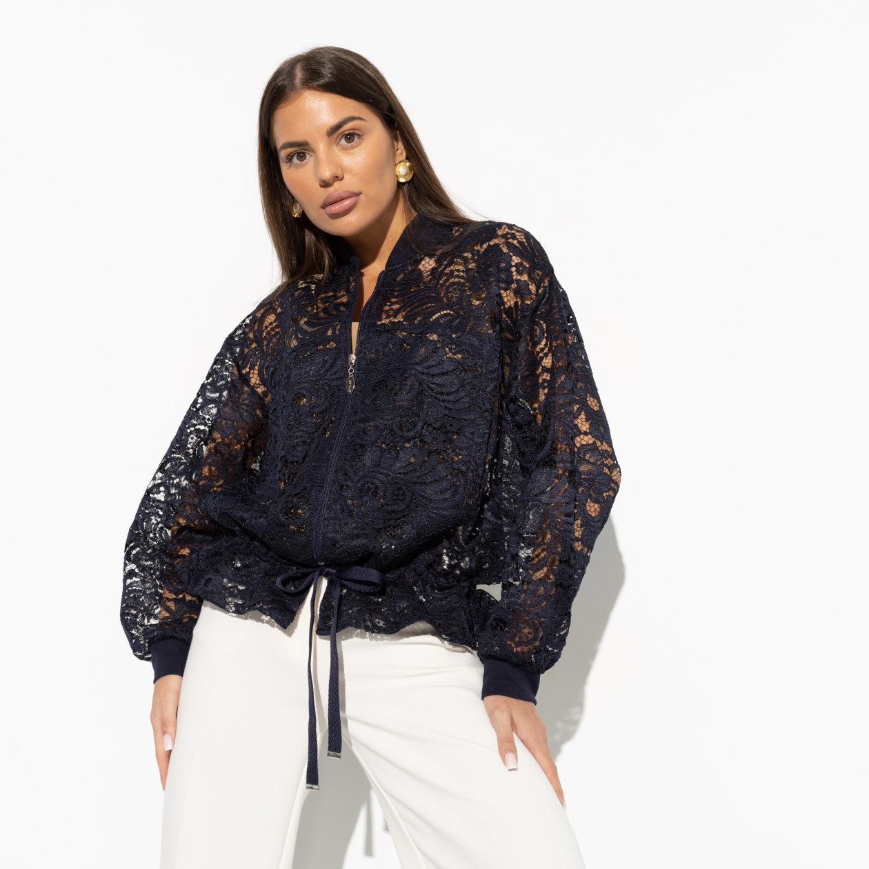 Бомбер Эпичный шик (style). Состав: 65% п/э, 30% вискоза, 5% спандекс