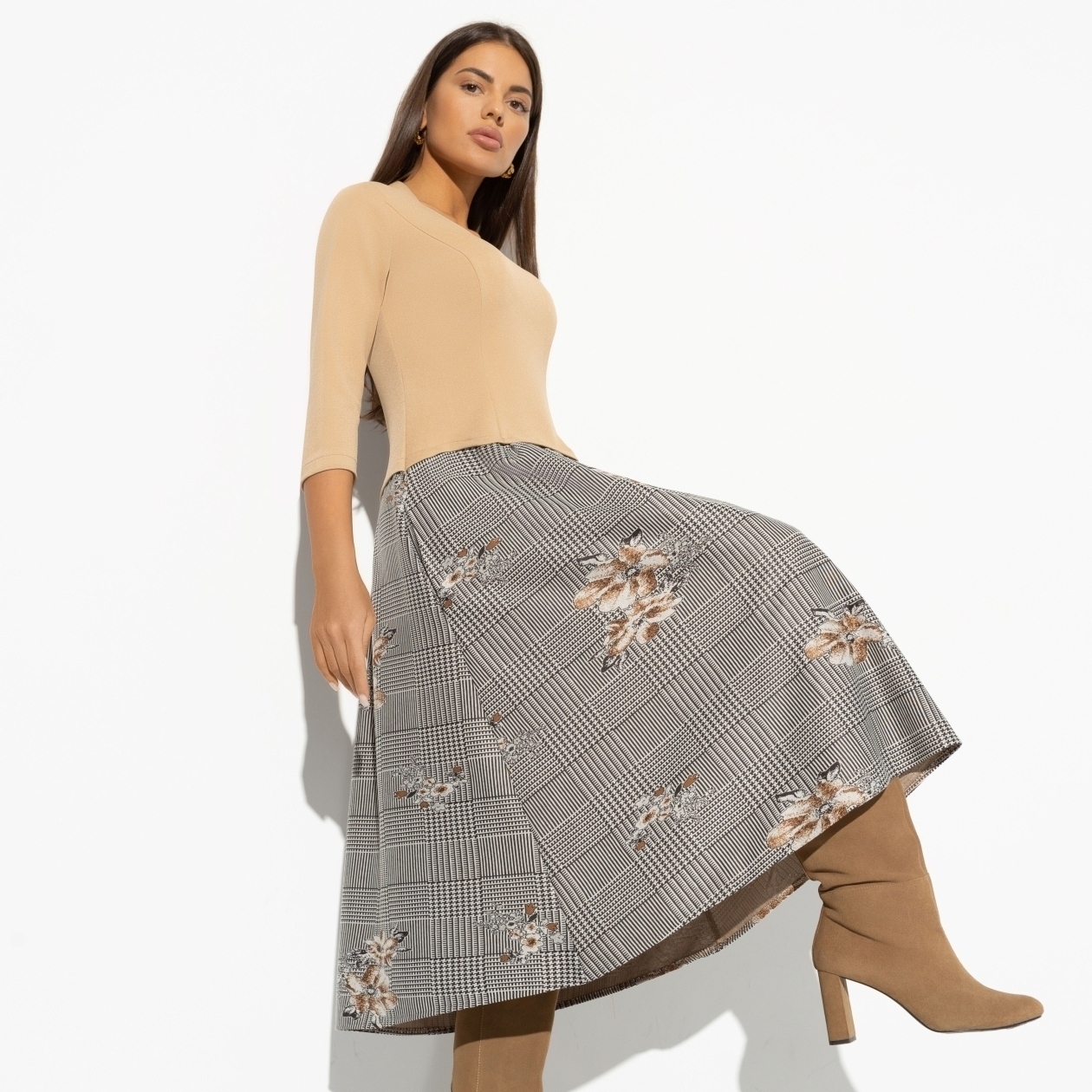 Платье Выбор эксперта (new). Состав: 65% п/э, 30% вискоза, 5% спандекс