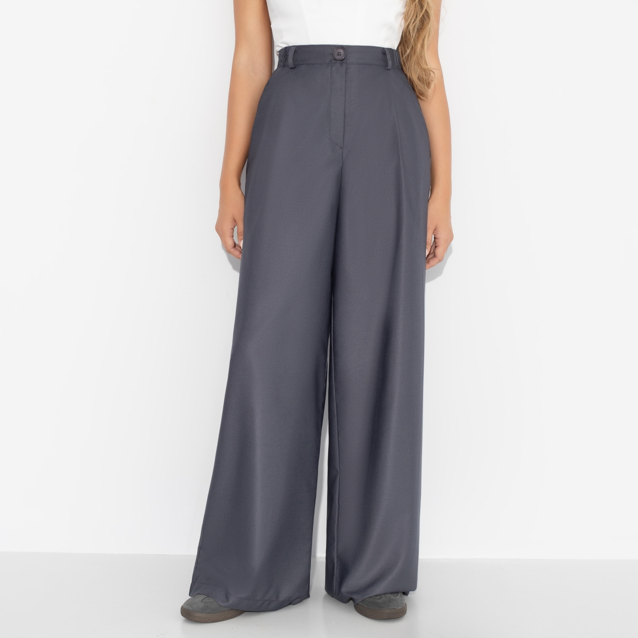 Брюки Я не опаздываю, я эффектная. Состав: 85% п/э, 15% вискоза