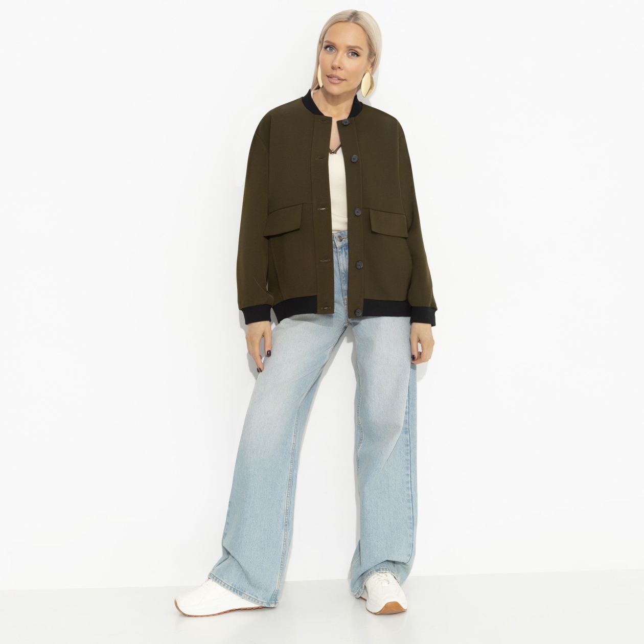 Бомбер Бунтарка (green). Состав: 60% полиэстер, 37% вискоза, 3% спандекс