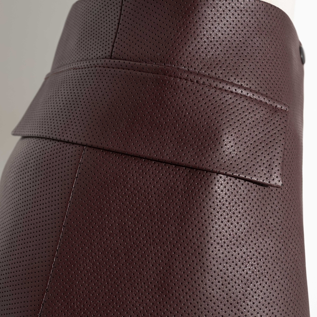 Модный лидер. Состав: 55% п/у волокно, 45% полиэстер