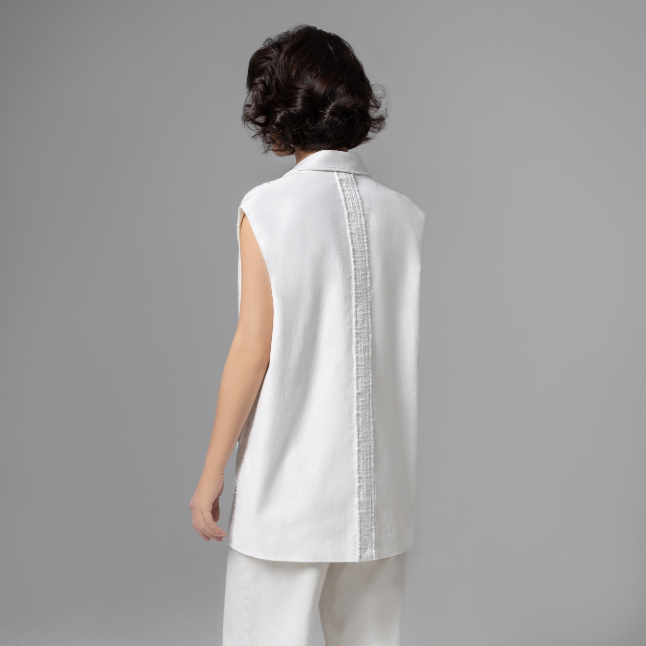 Карьерный взлет (античный белый) . Состав: 65% п/э, 35% вискоза