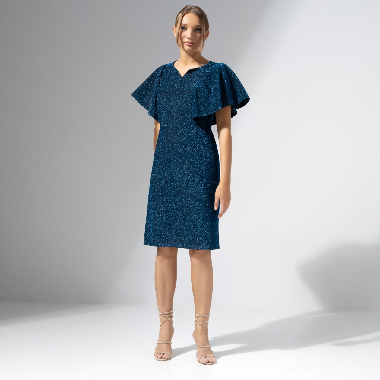 Платье В праздничном сиянии (new). Состав: 95% п/э, 5% эластан