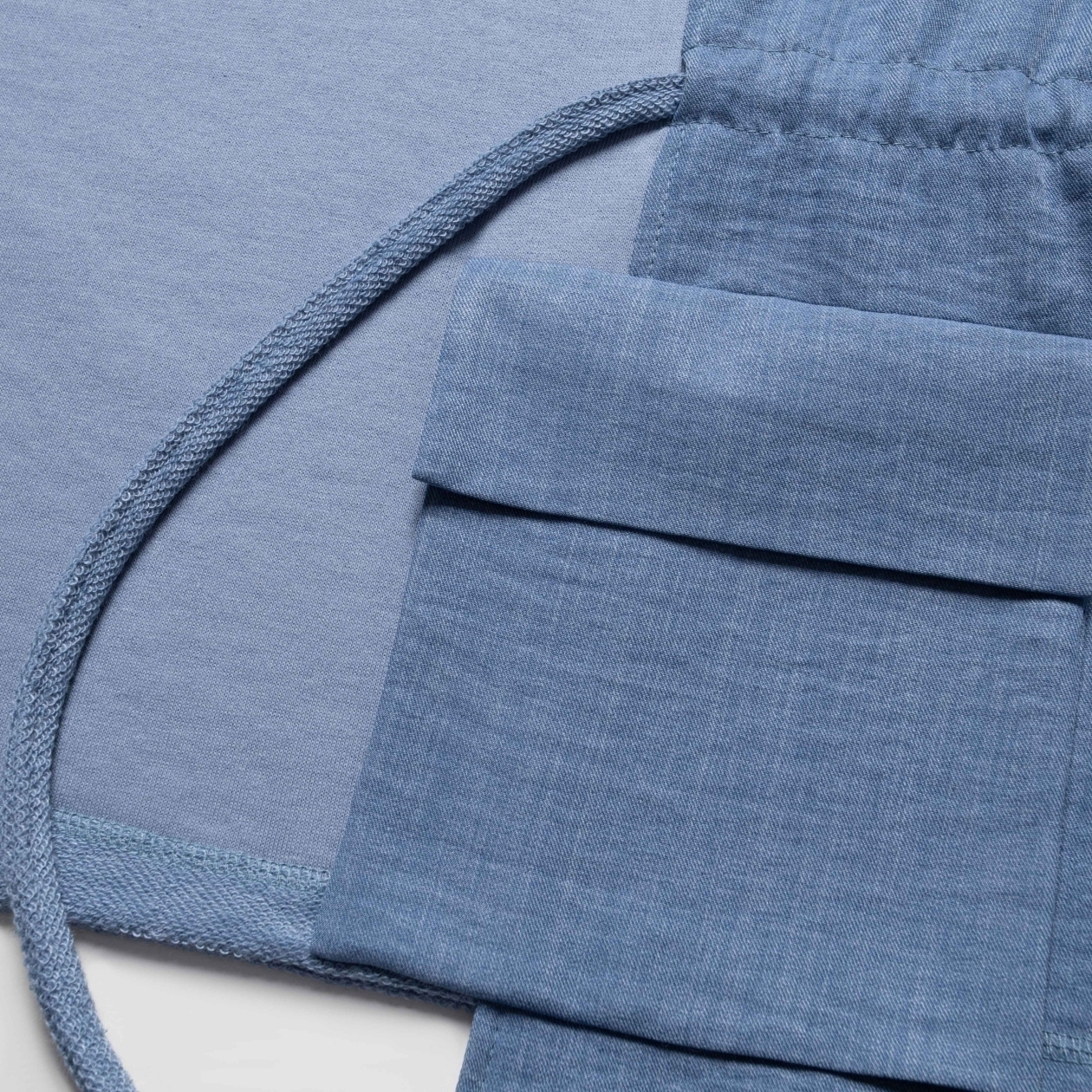 В котором удобно жить (голубой). Состав: 65% полиэстер, 30% вискоза, 5% спандекс