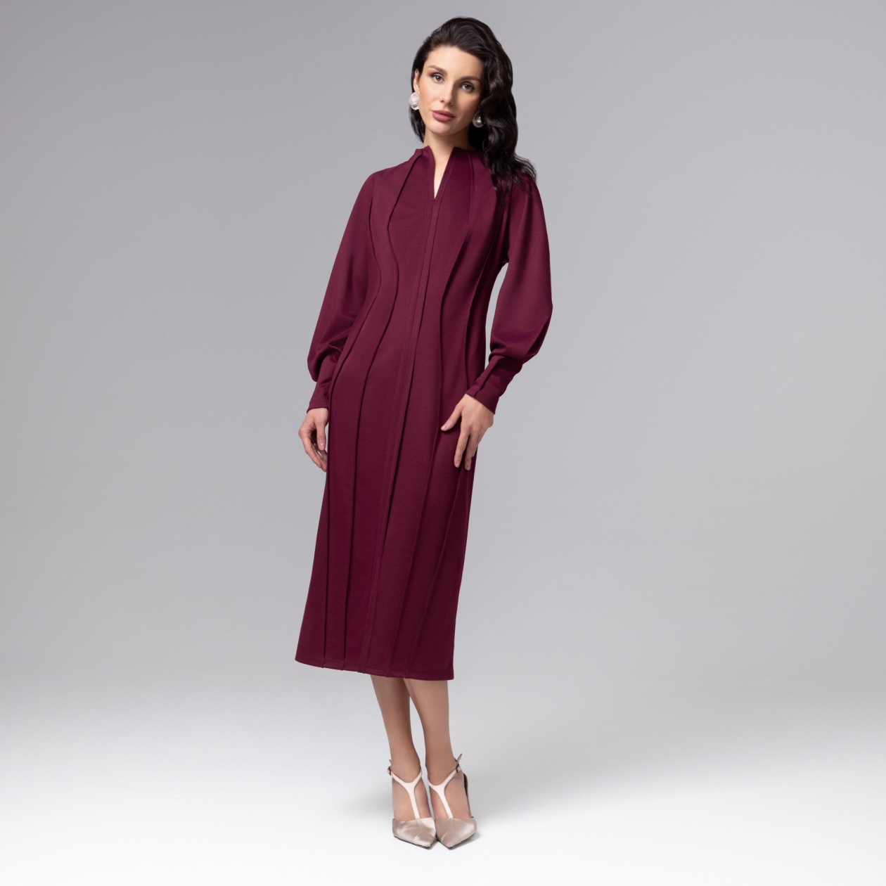 Платье-футляр Больше, чем просто платье (винное). Состав: 65% п/э, 30% вискоза, 5% спандекс