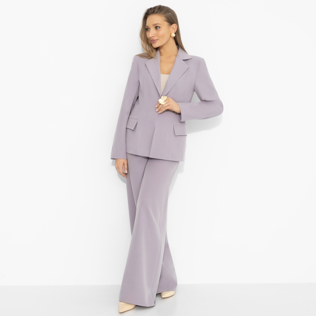 В правильном свете. Состав: 95% полиэстер, 5% эластан