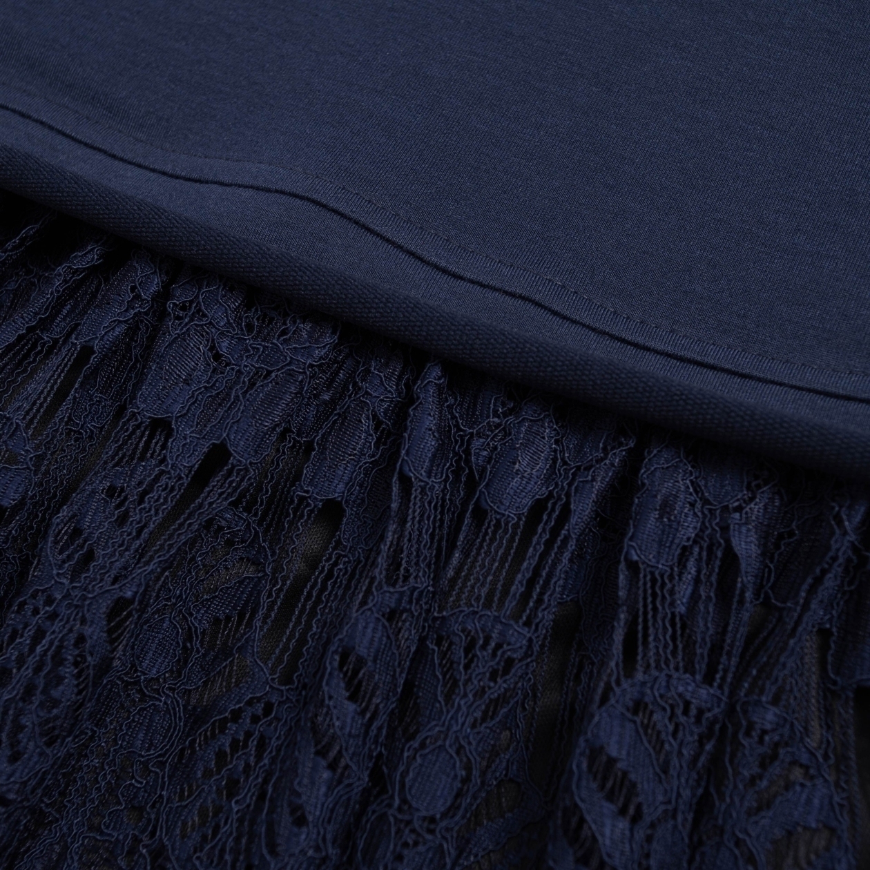 Платье Откровенный шик (магия). Состав: 65% п/э, 30% хлопок, 5% спандекс