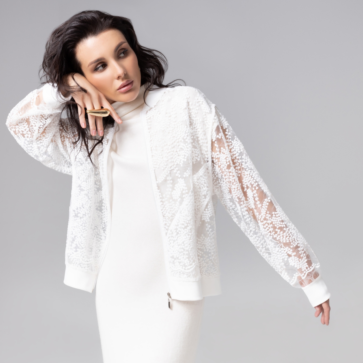 Бомбер Секрет смелости (белоснежный). Состав: 95% полиэстер, 5% спандекс