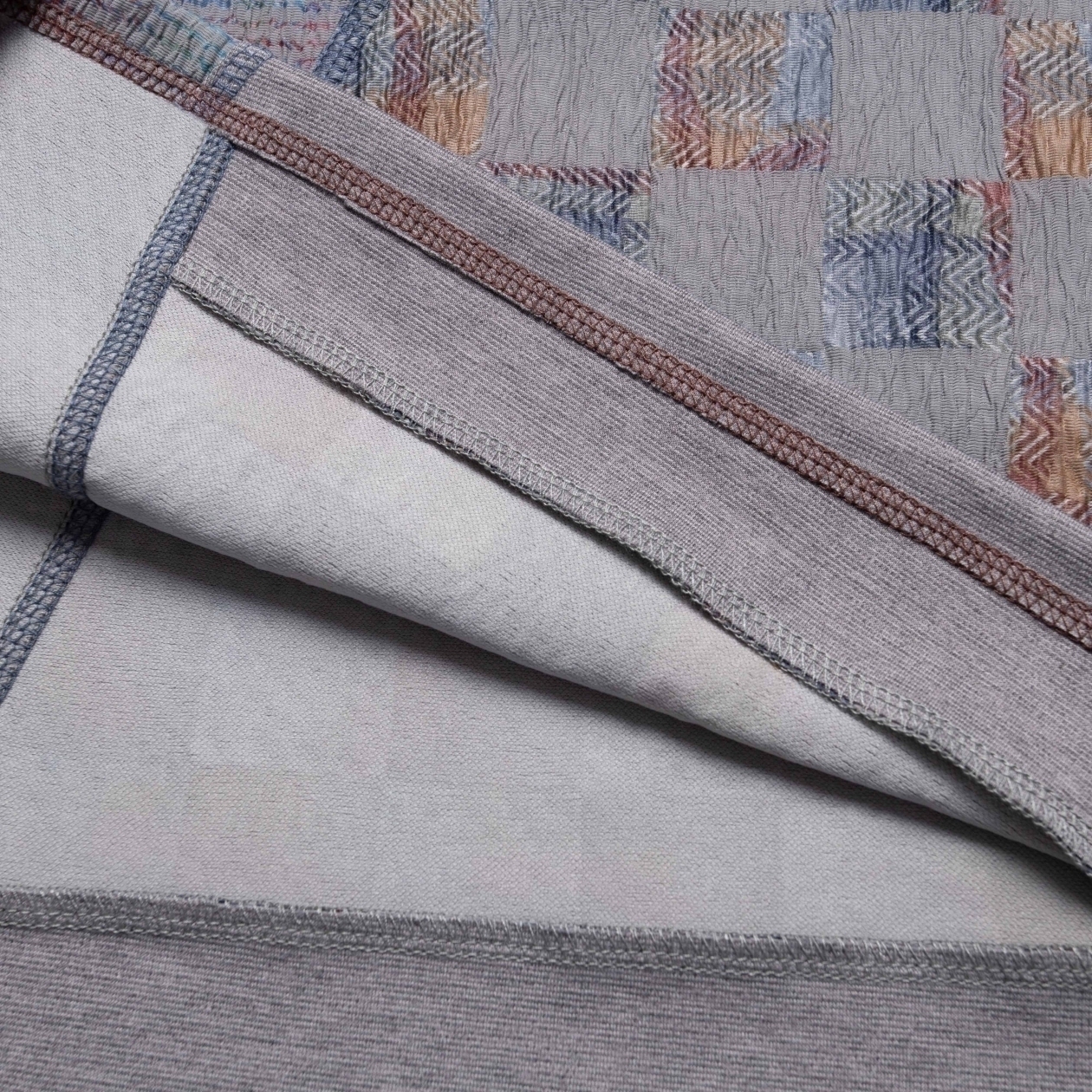 Лонгслив Стиль вне закона. Состав: 50% п/э, 35% вискоза, 12% нейлон, 3% спандекс