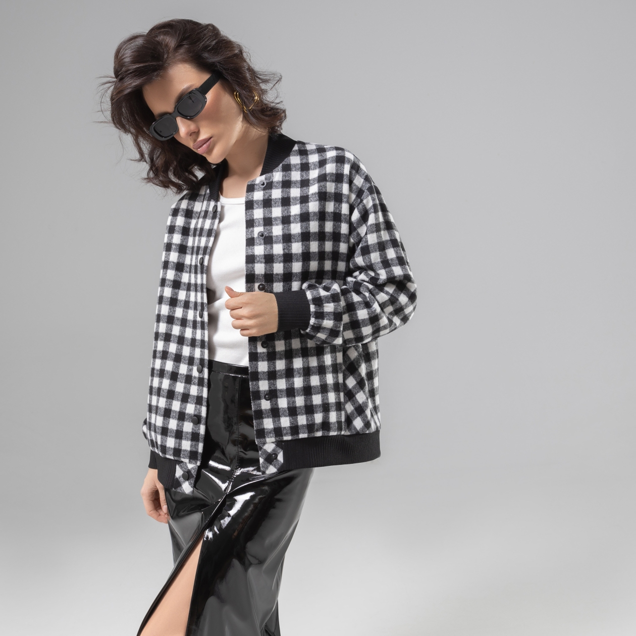 
Бомбер из мягкой ткани, Движение вперед (интересная штучка)