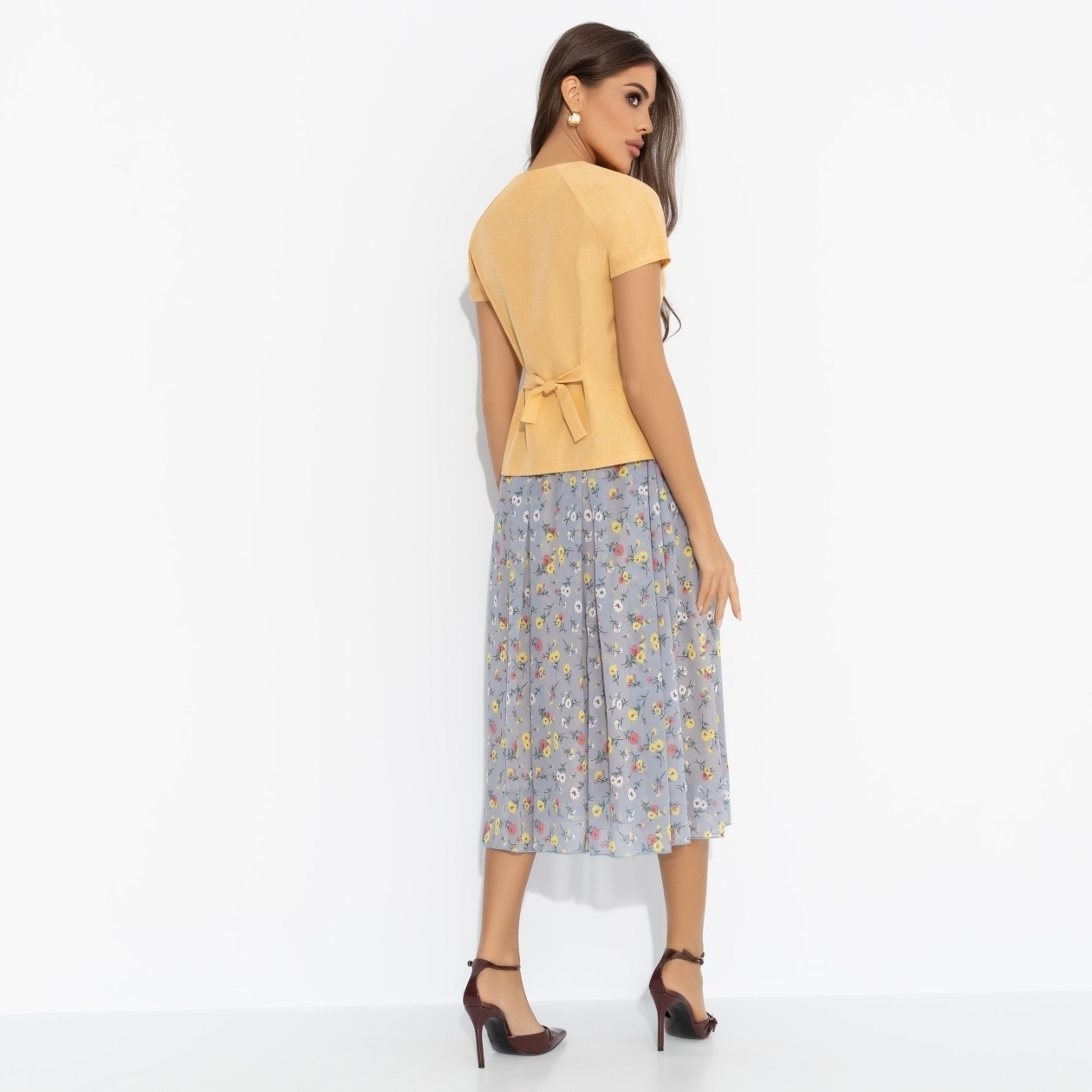 Костюм с юбкой Любовь вне правил (2 в 1, желтый). Состав: 98% п/э, 2% спандекс