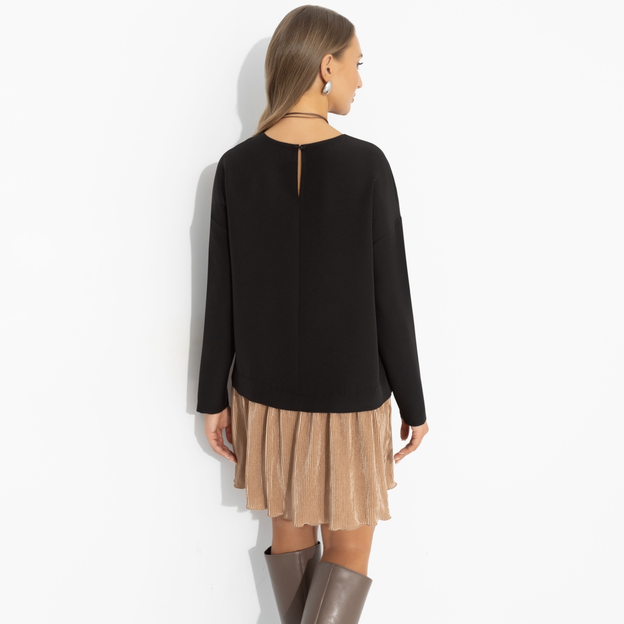 Платье Искушение красотой (стильная). Состав: 60% полиэстер, 37% вискоза, 3% спандекс