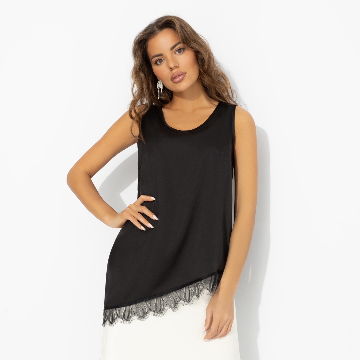 
Топ в бельевом стиле, Следи за мной