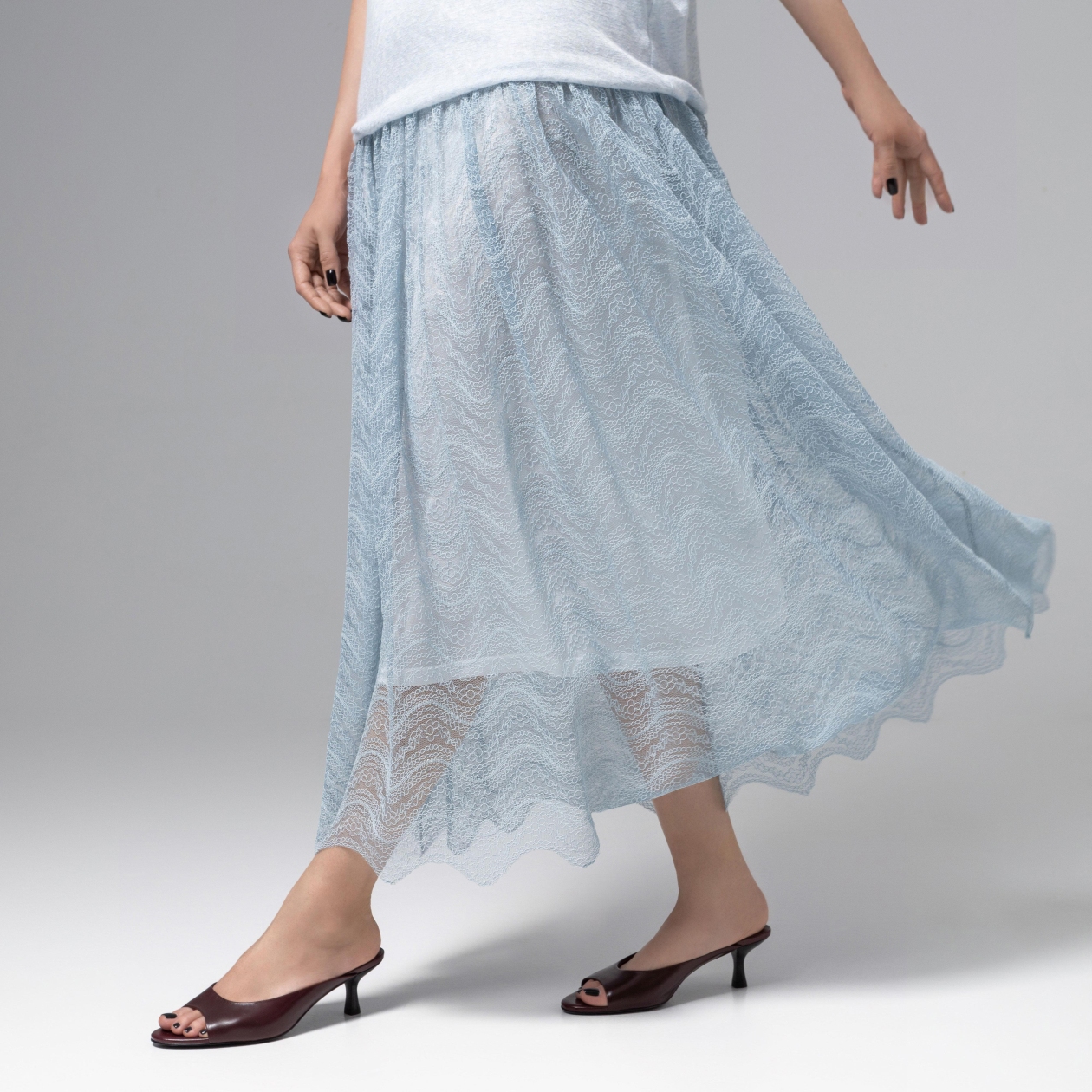 Платье Доведу до мечты. Состав: 50% вискоза, 45% п/э, 5% спандекс