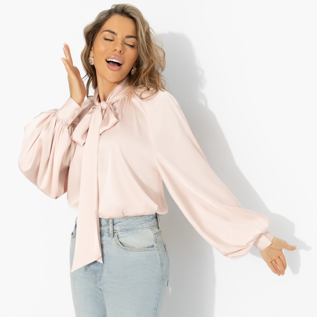 Блуза Привлекаю удачу (тренд). Состав: 100% полиэстер