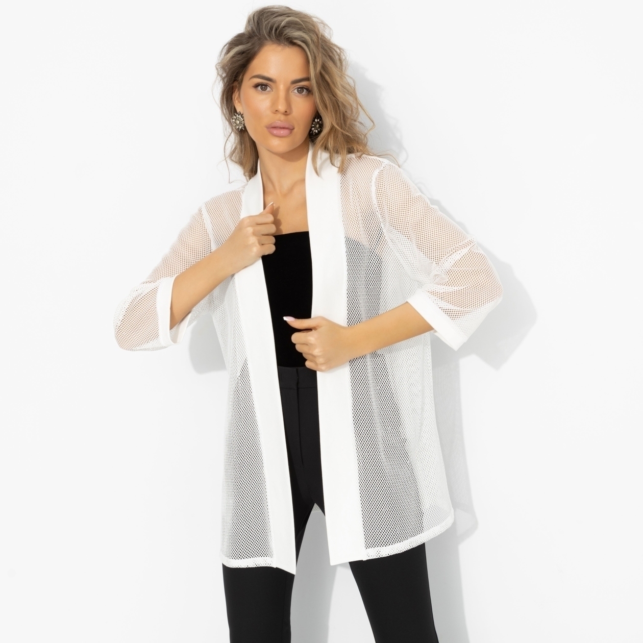 Для стильного образа (белый). Состав: 95% п/э, 5% стрейч