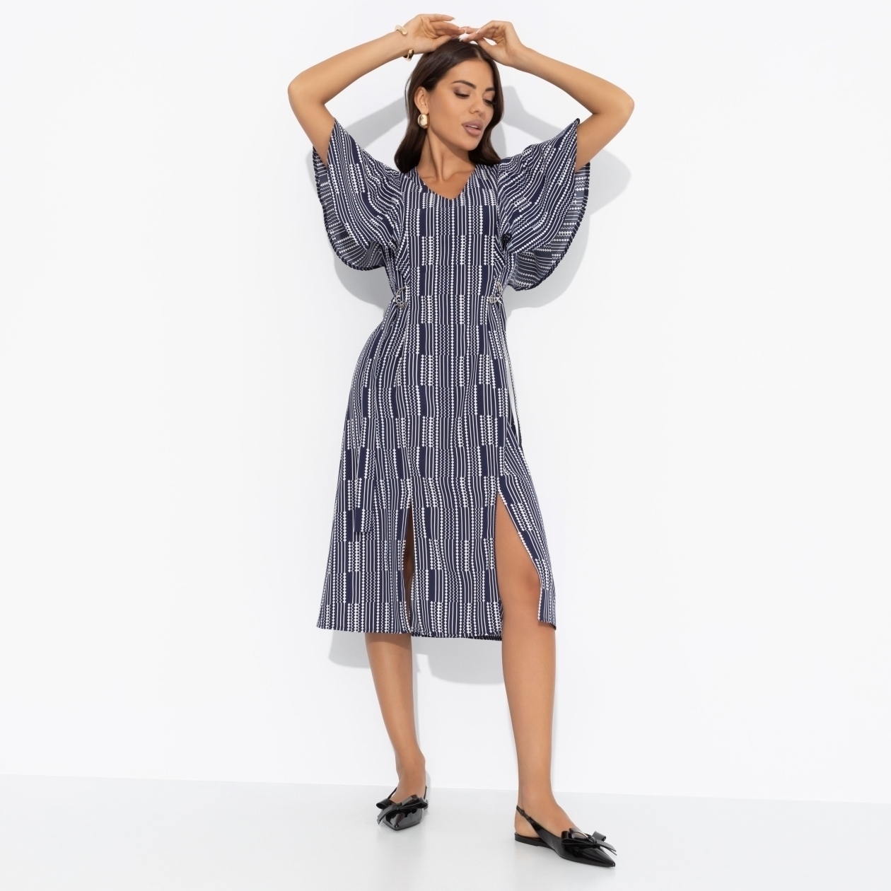 Платье Мода без компромиссов. Состав: 95% п/э, 5% эластан