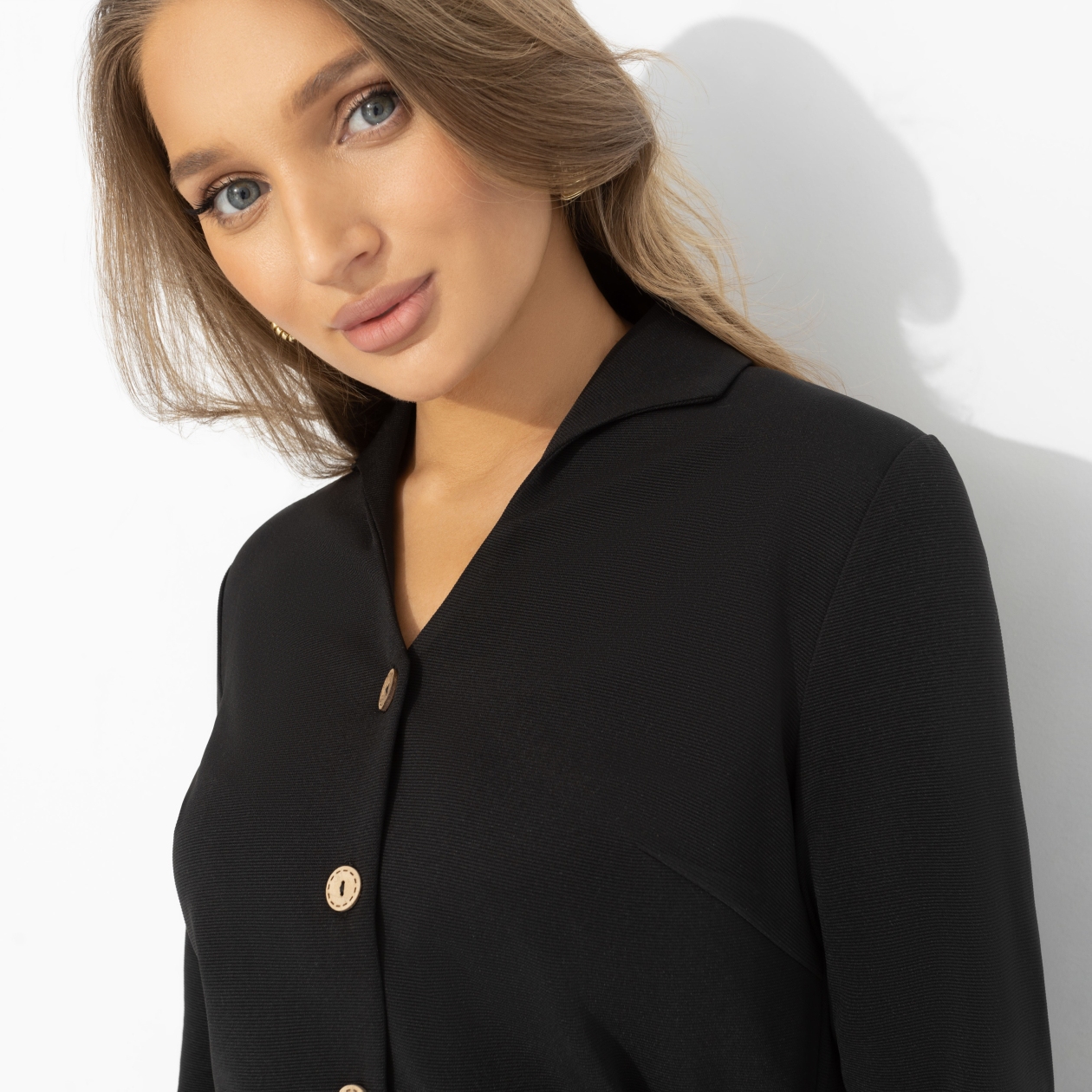 Костюм с юбкой Гордая и дикая (2 в 1, с поясом). Состав: 65% п/э, 30% вискоза, 5% эластан