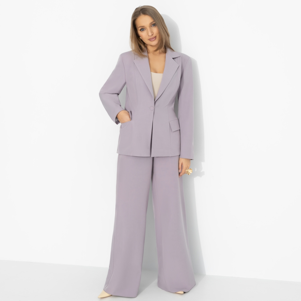 В правильном свете. Состав: 95% полиэстер, 5% эластан