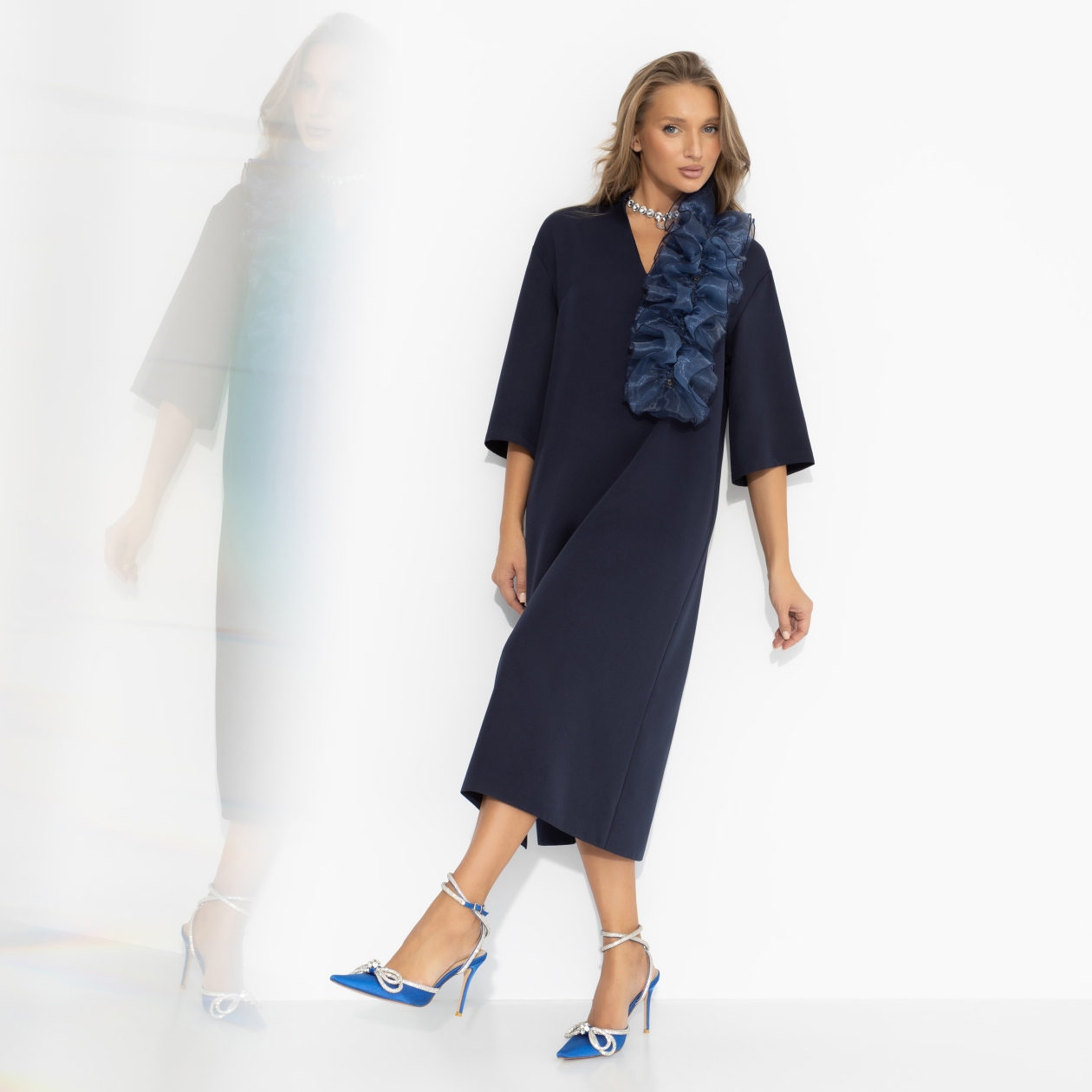 
Платье со съемным декором, Сияние глянца (синее)