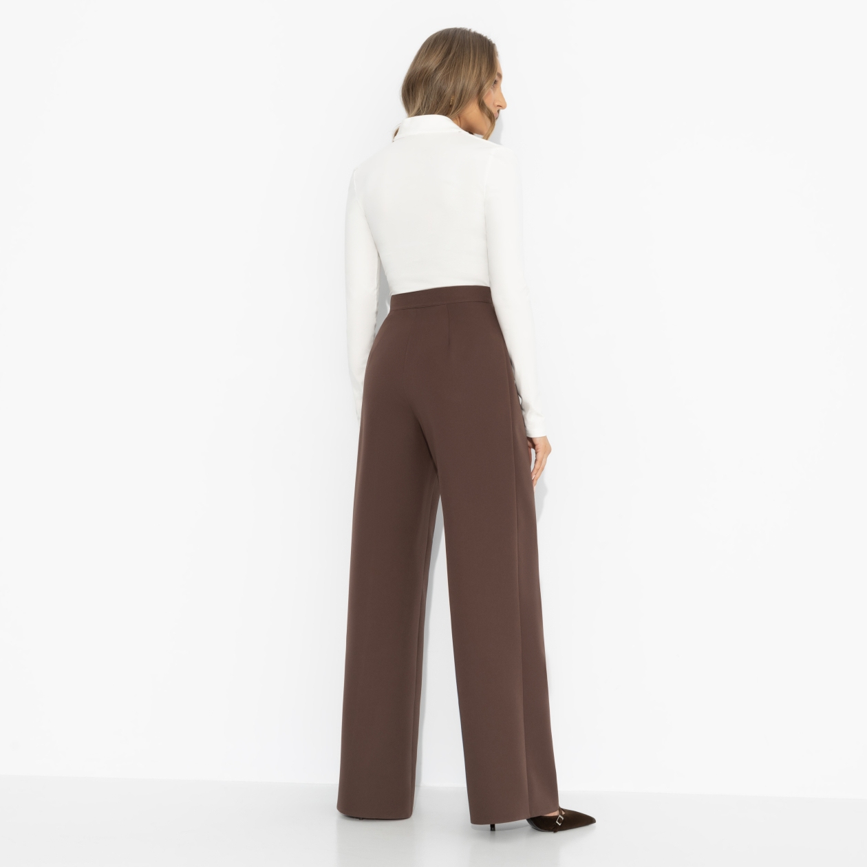 Брюки Модный экстаз (шоколад). Состав: 95% полиэстер, 5% эластан