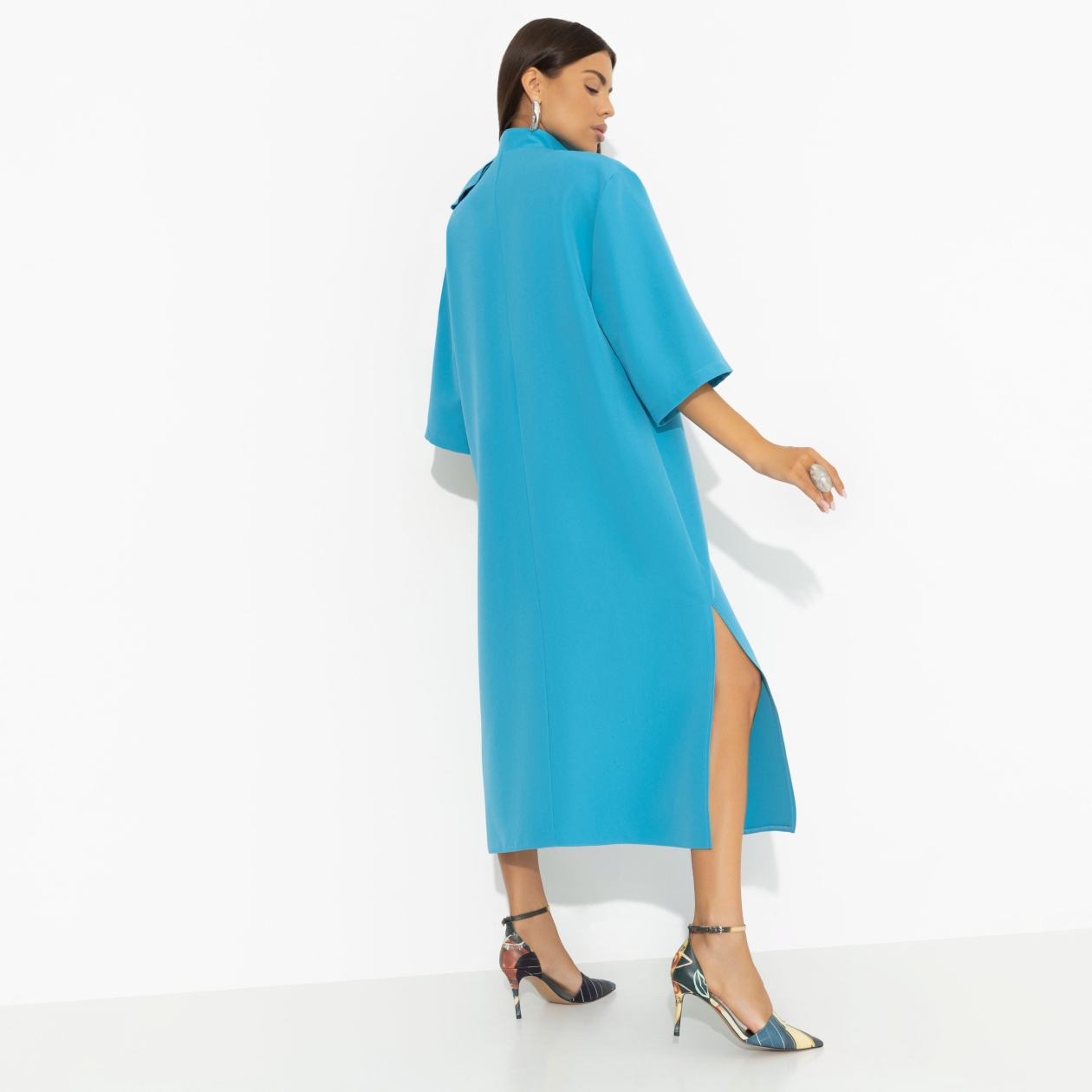 Платье Сияние глянца (turquoise). Состав: 95% полиэстер, 5% эластан