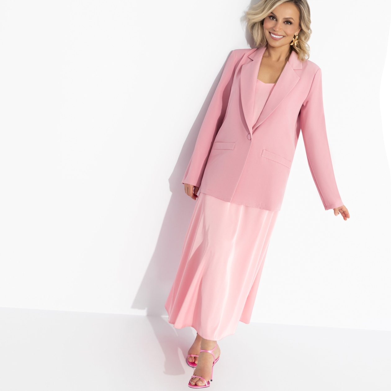 Двойка Влюблена в свой образ (2 в 1, розовый). Состав: 95% полиэстер, 5% эластан