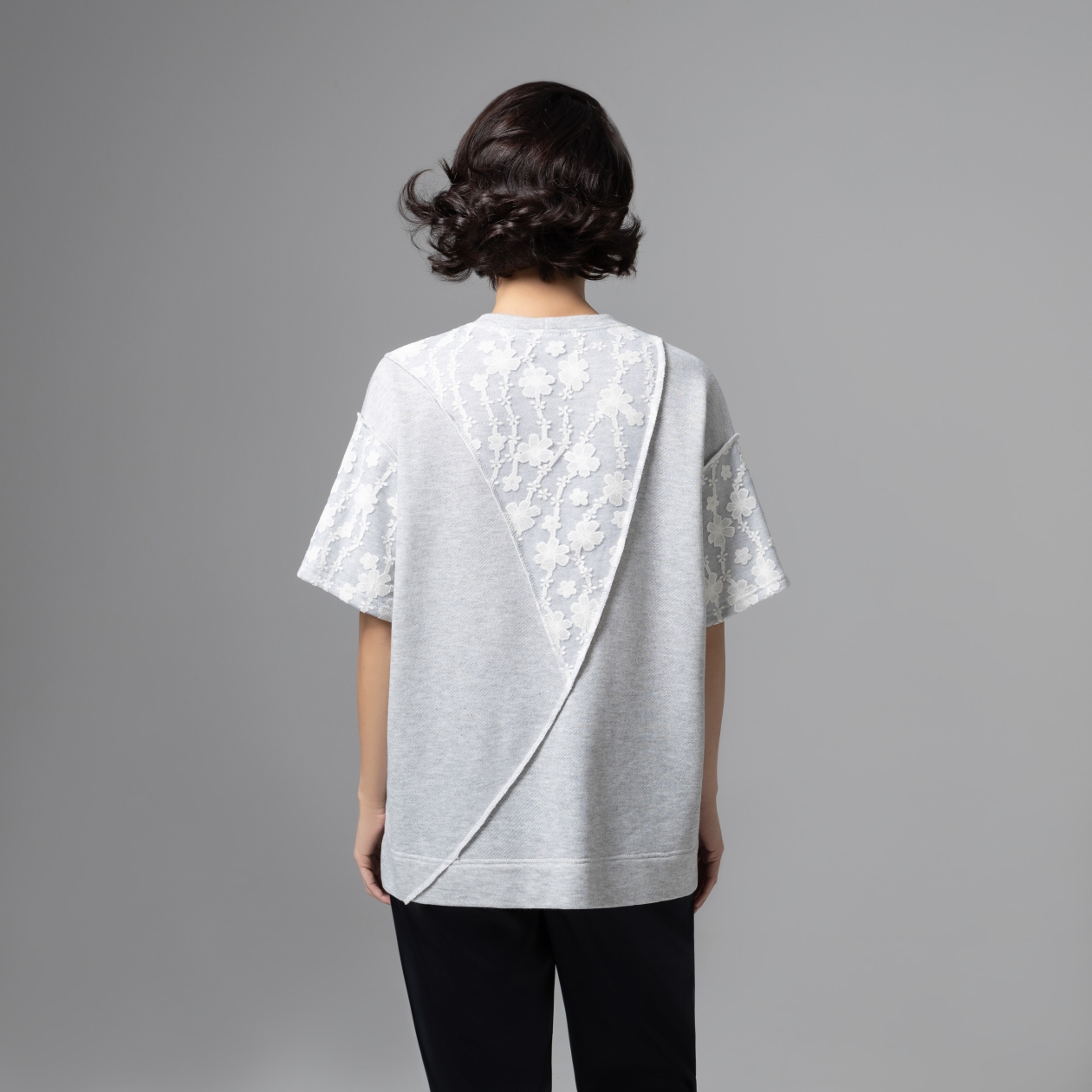 Футболка Рискованный тренд. Состав: 50% хлопок, 45% п/э, 5% спандекс