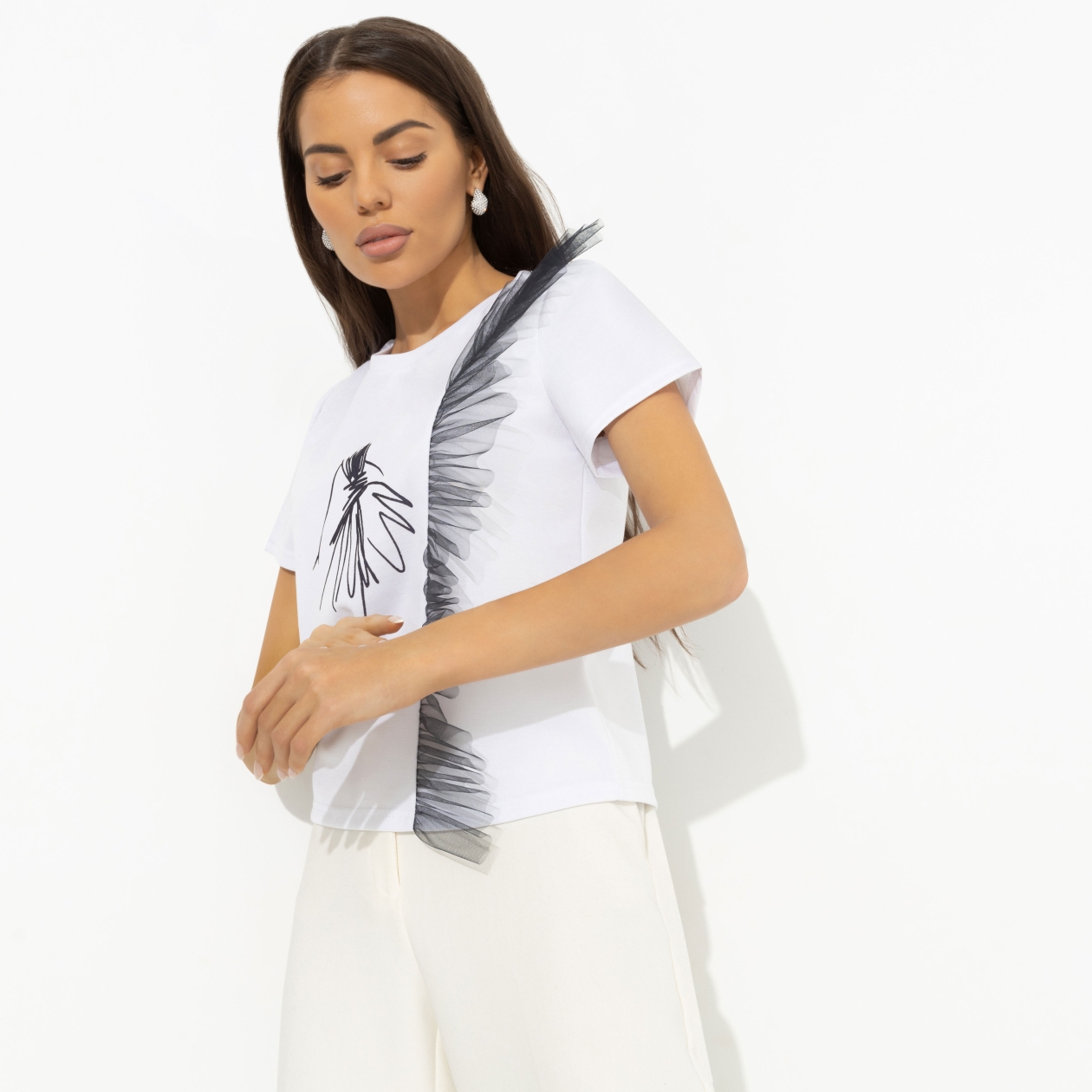 Футболка Завоюй меня . Состав: 65% п/э, 30% вискоза, 5% стрейч