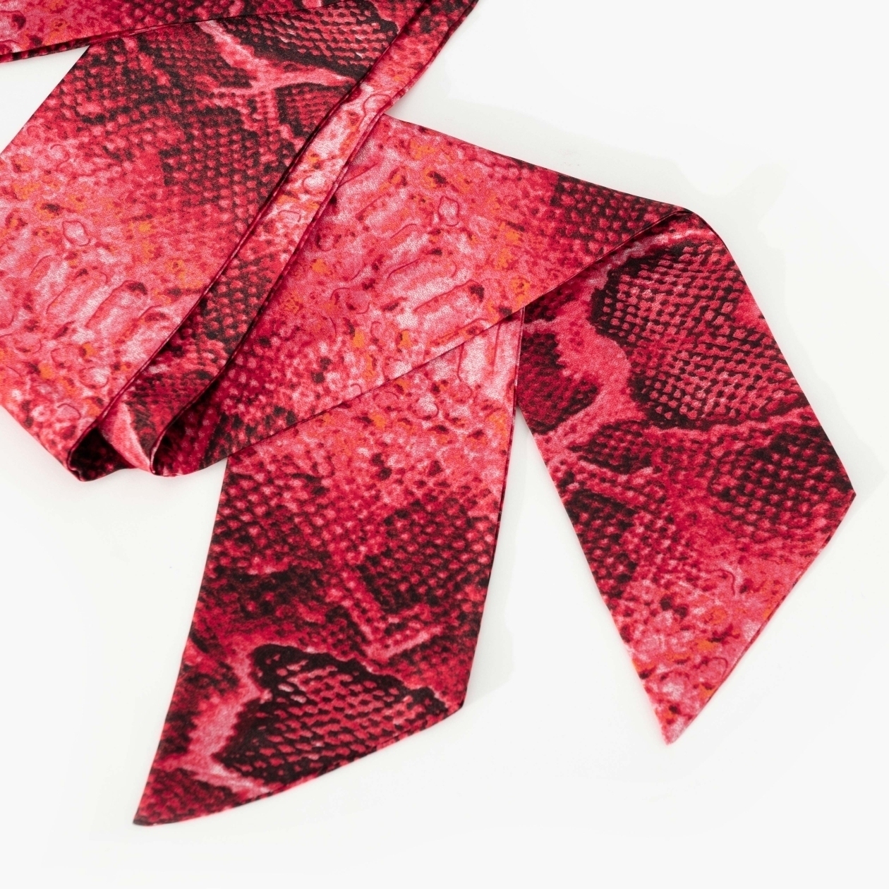 Лента твилли (опасно прекрасная). Состав: 100% п/э