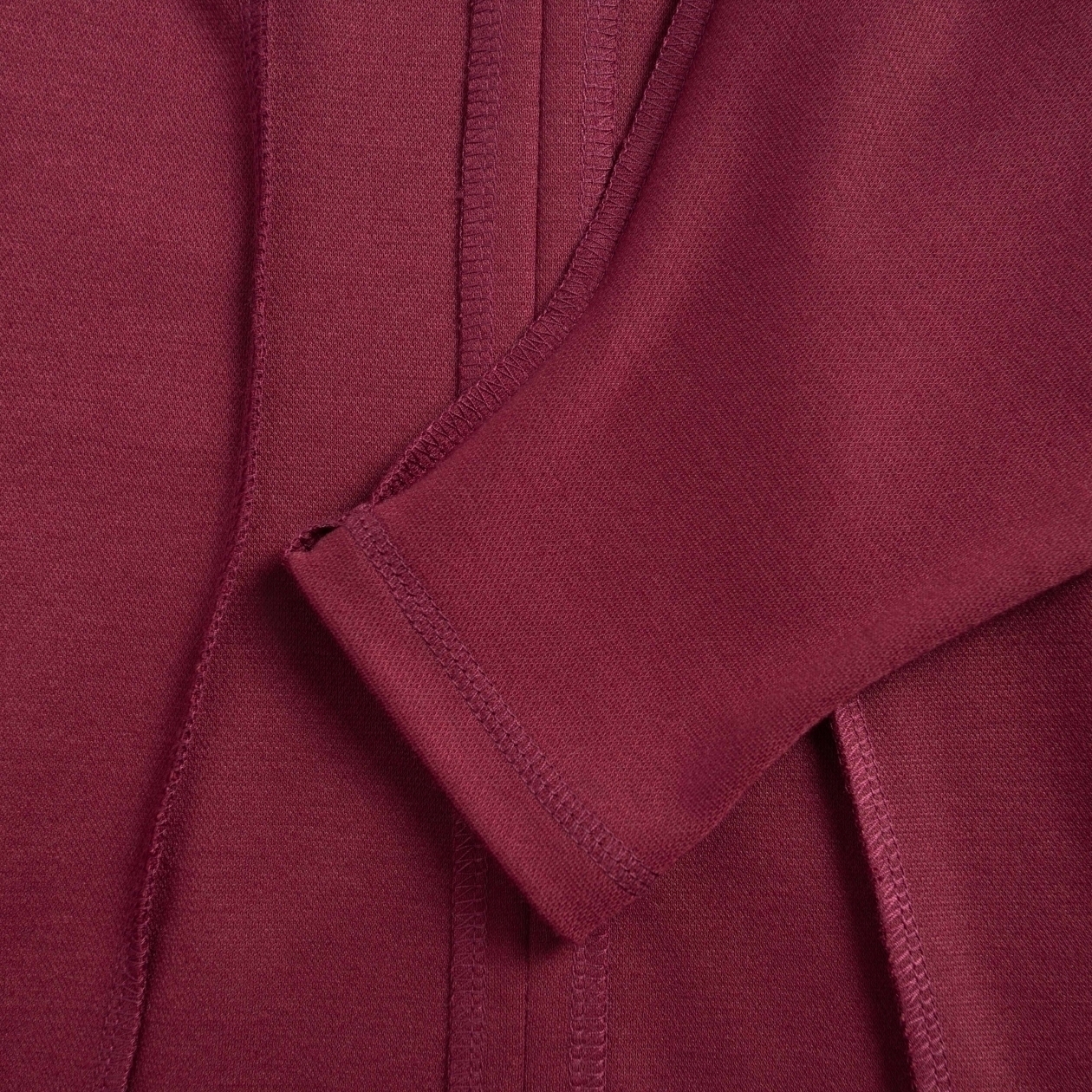 Платье-футляр Больше, чем просто платье (винное). Состав: 65% п/э, 30% вискоза, 5% спандекс