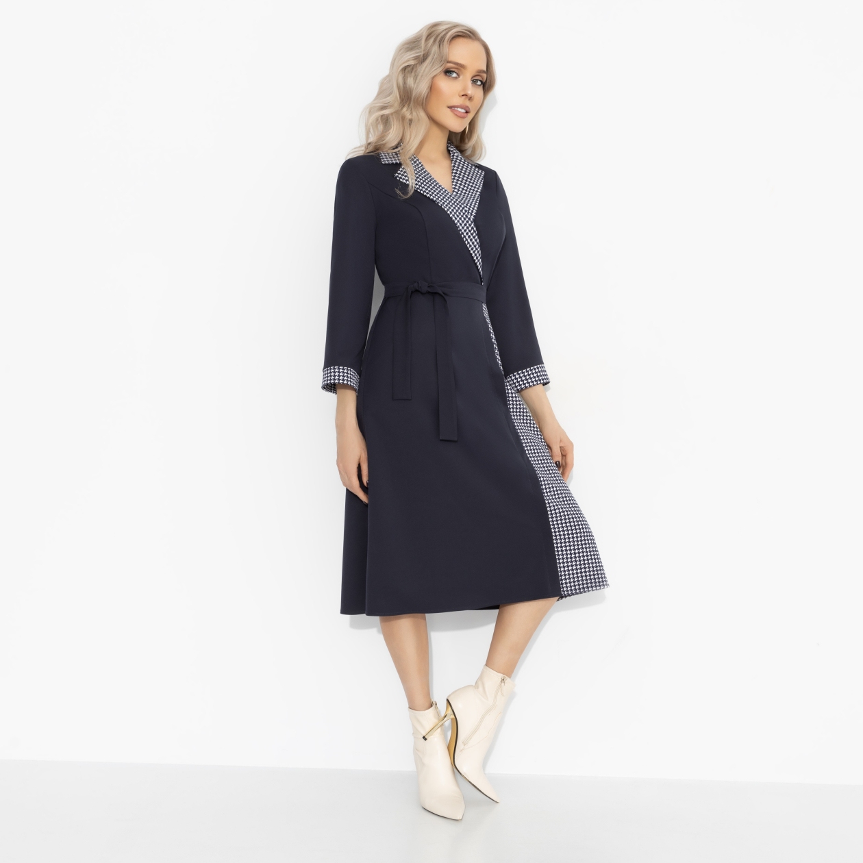 Платье Образ вне закона. Состав: 95% п/э, 5% эластан