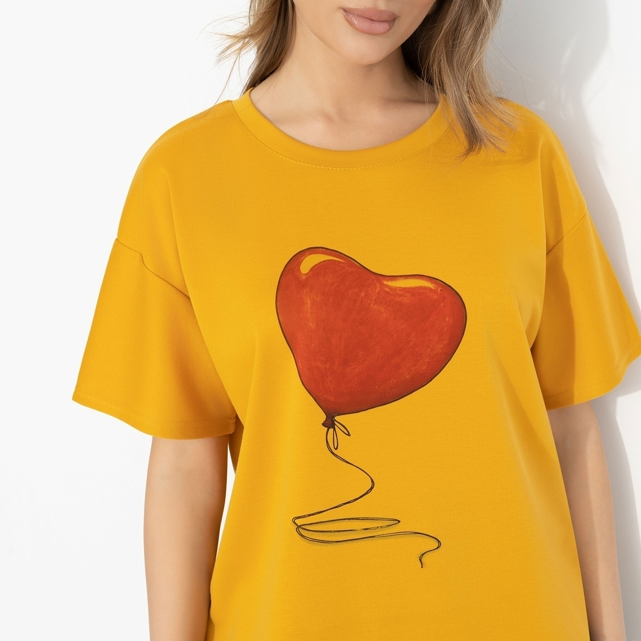 На своей волне (драйв). Состав: 30% вискоза, 65% полиэстер, 5% стрейч