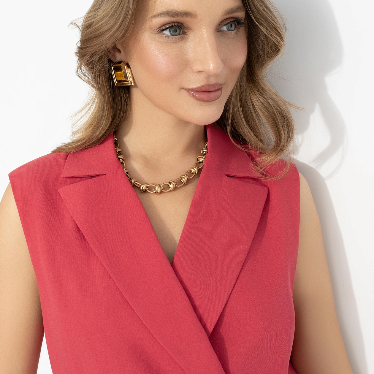 Сценарий успеха (2 в 1, яркая). Состав: 65% вискоза, 30% полиэстер, 5% эластан