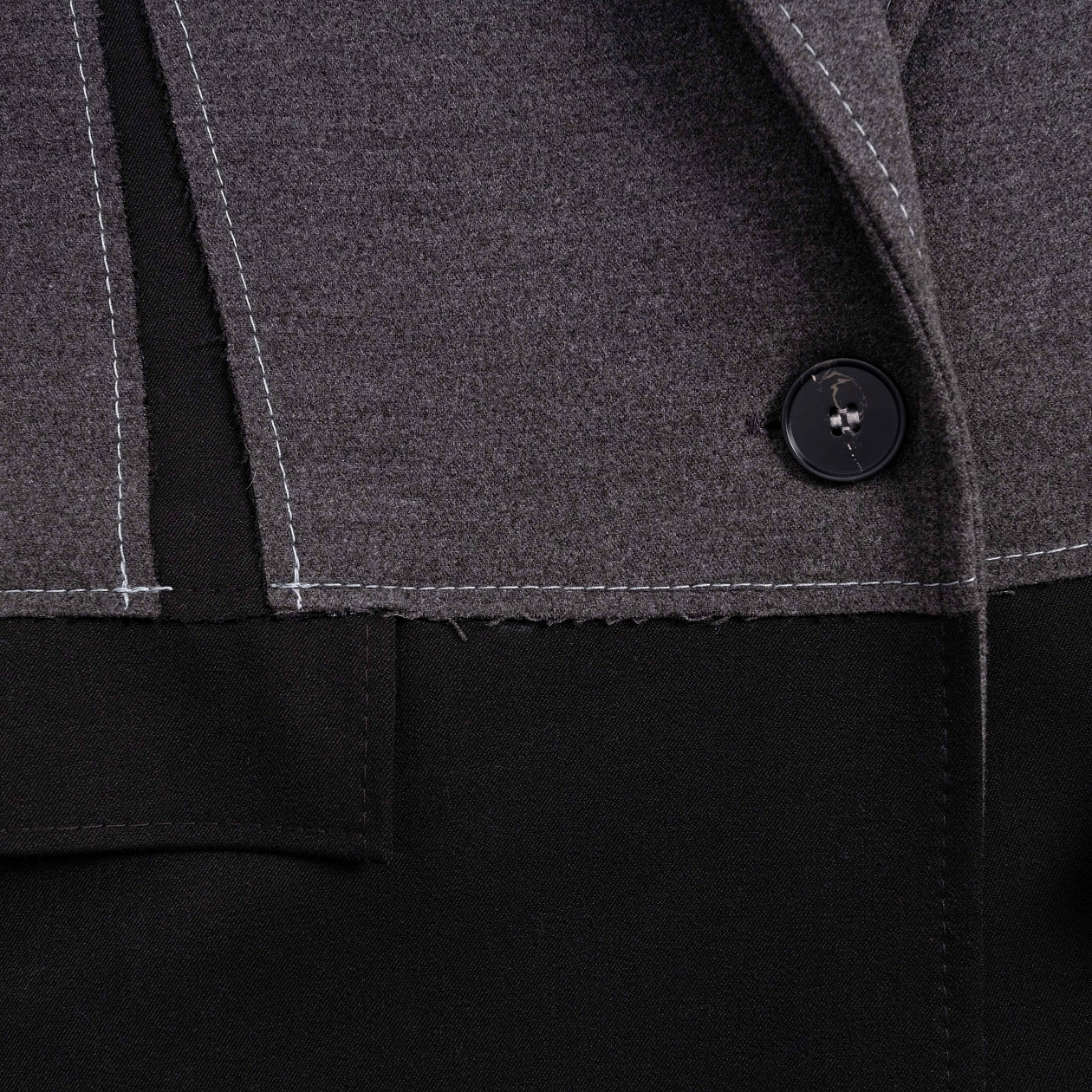 Жакет Решительный ход. Состав: 65% п/э, 30% вискоза, 5% спандекс