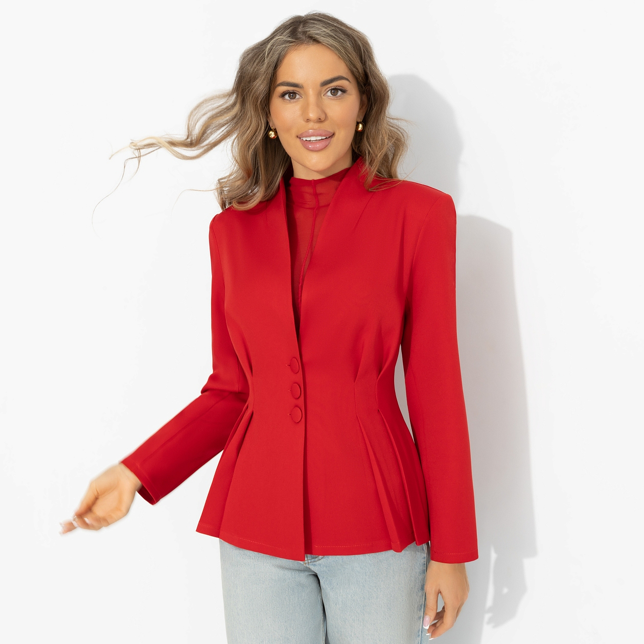 Жакет Слишком крута. Состав: 95% полиэстер, 5% эластан