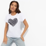 Футболка Красота без фильтров. Состав: 65% п/э, 30% вискоза, 5% спандекс