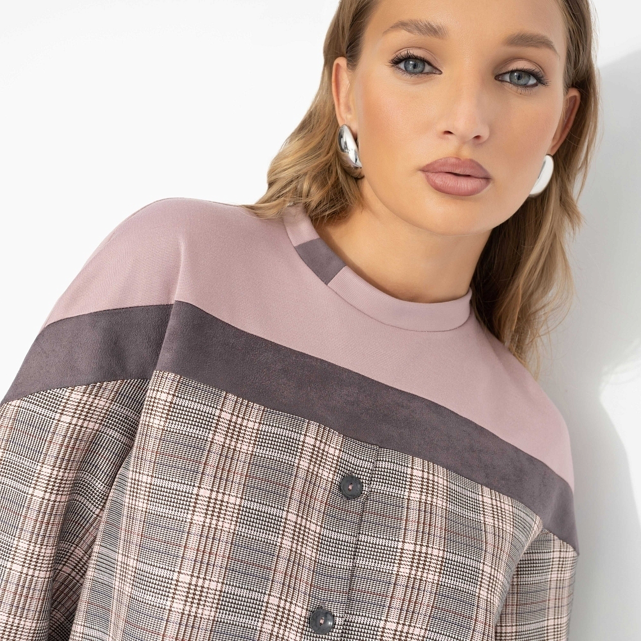 Всплеск эмоций (восхищение). Состав: 65% п/э, 30% вискоза, 5% спандекс