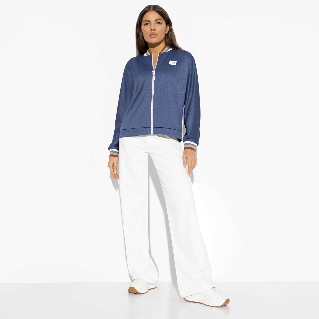 Бомбер Поверь в мечту (тренд). Состав: 65% п/э, 30% вискоза, 5% спандекс