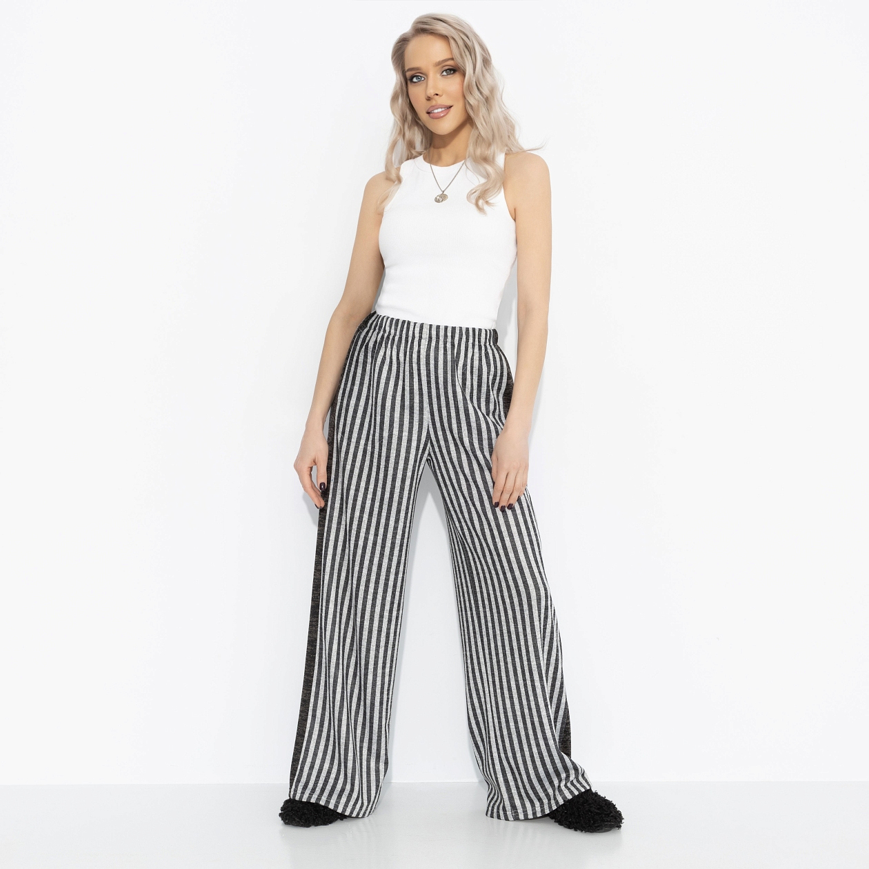 Брюки Расслабленный день (люкс). Состав: 65% полиэстер, 30% вискоза, 5% спандекс