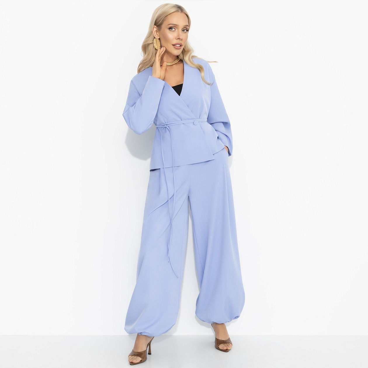 Брючный костюм Стиль говорит (2 в 1, утреннее небо). Состав: 65% п/э, 30% вискоза, 5% эластан