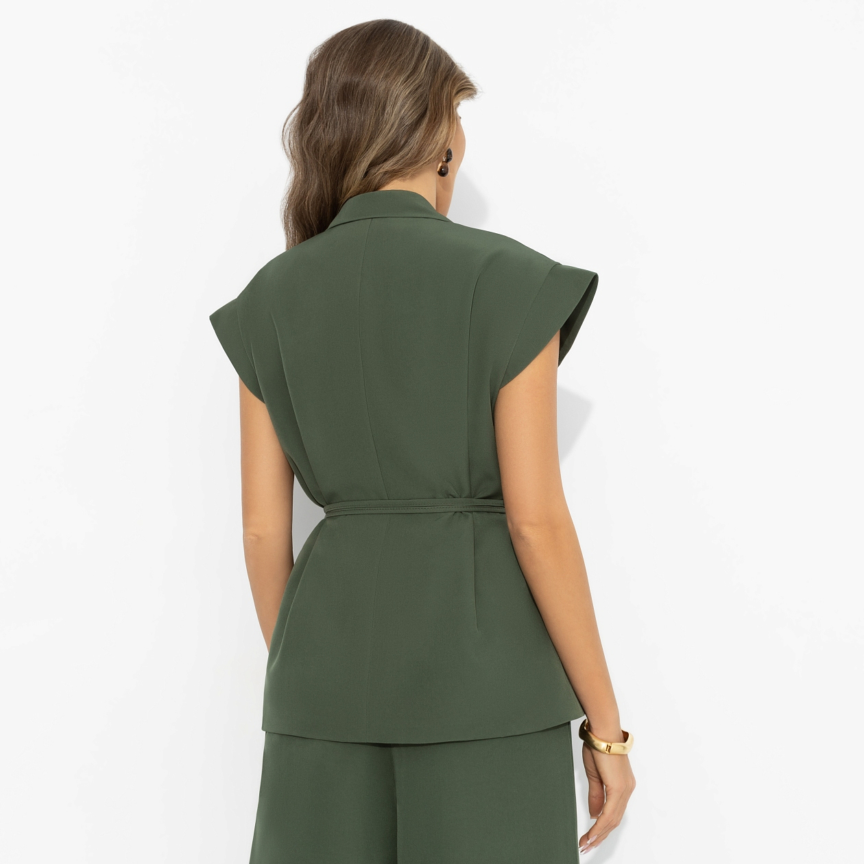 Слишком модно (зелёный). Состав: 60% полиэстер, 37% вискоза, 3% спандекс